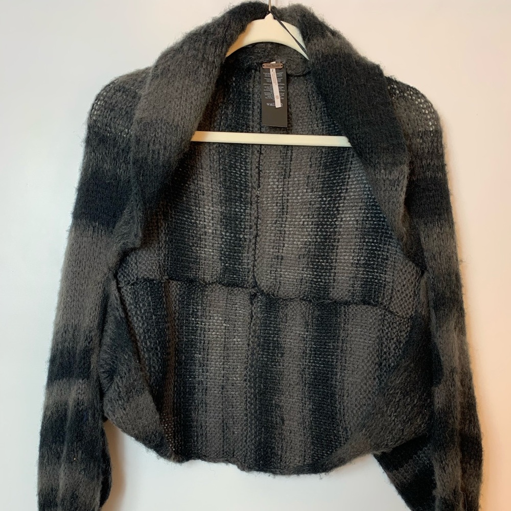 Free People Black and Gray Knit Shrug Cardigan • XS